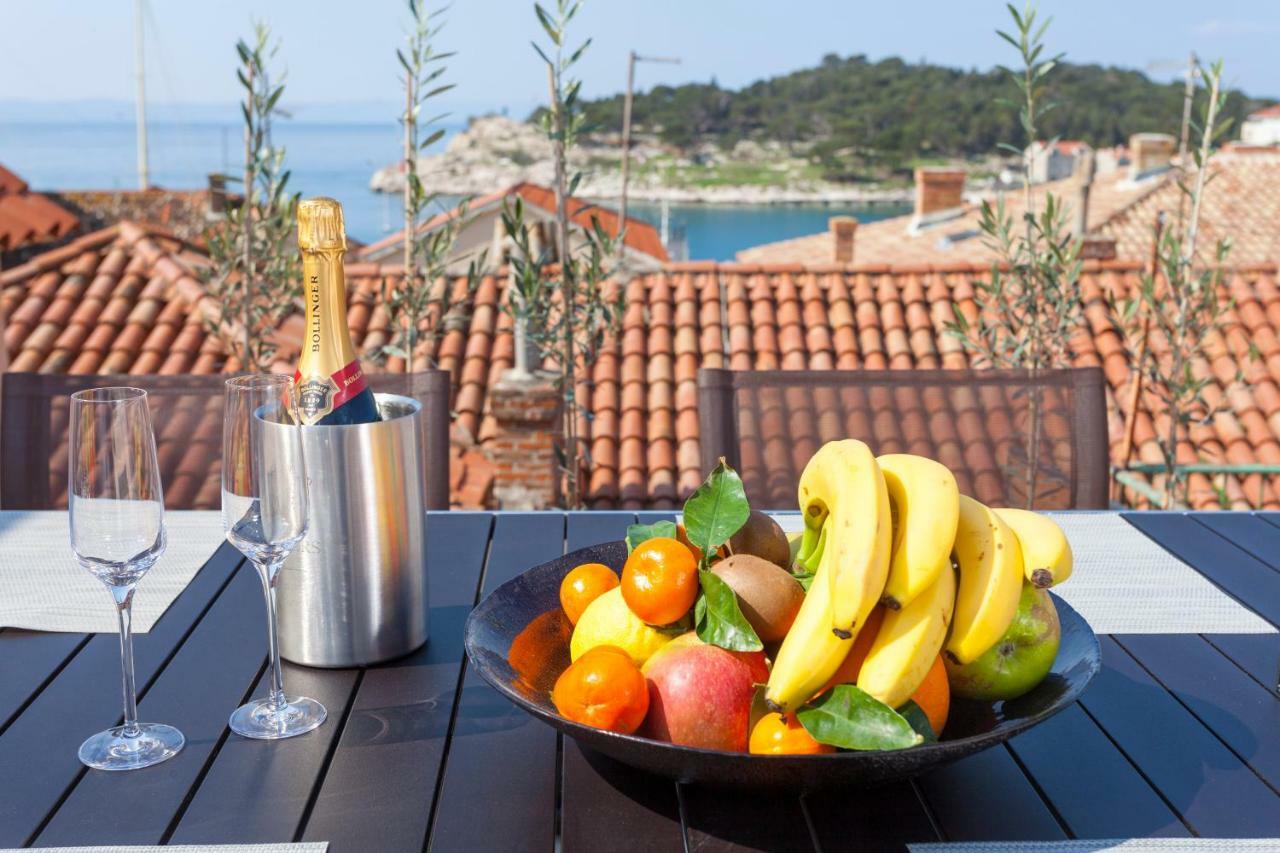 The Square Makarska, Lux App In The Heart Of The City Exterior foto