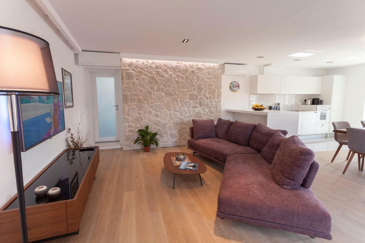 The Square Makarska, Lux App In The Heart Of The City Exterior foto